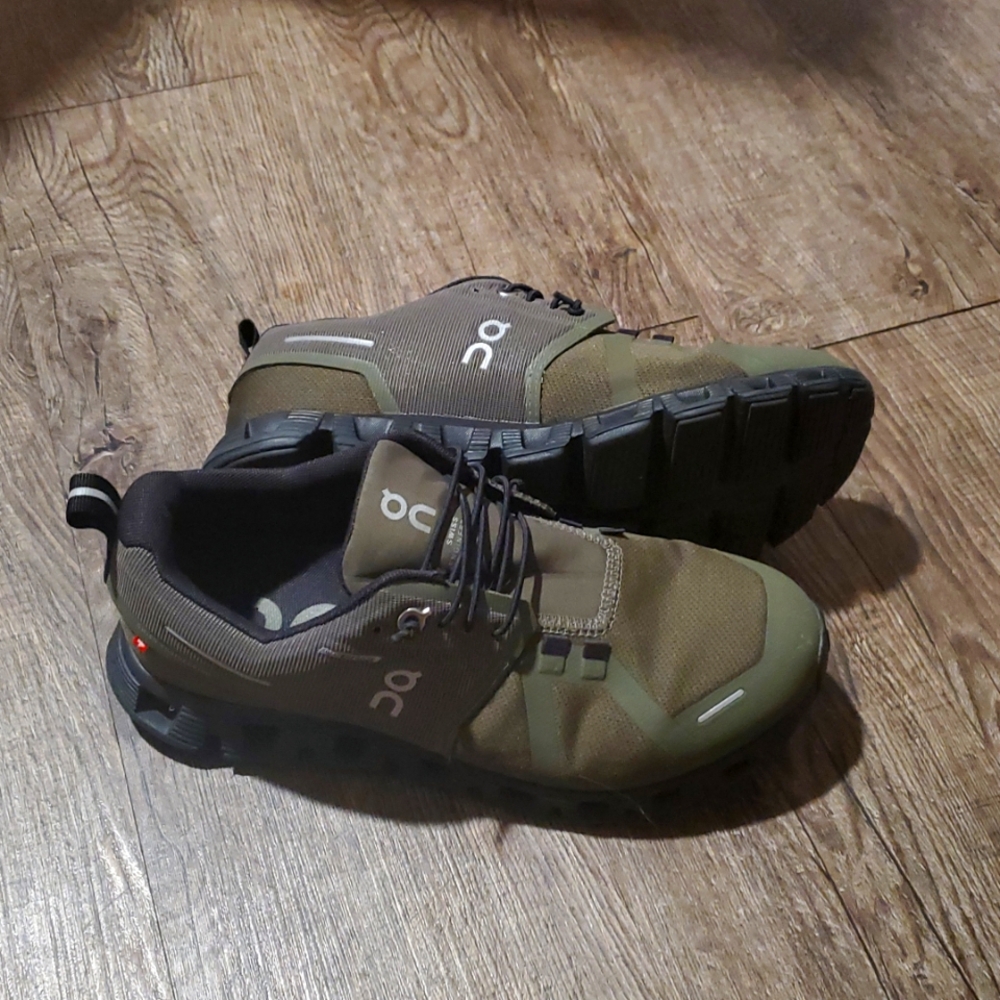 On cloud Shoes 7.2